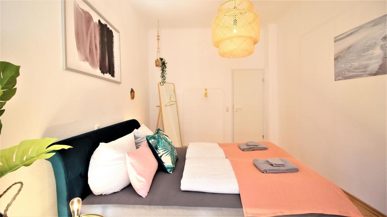 Homie Stay Schiestlstrasse - Moderne Altbauapartments, Nahe Stadtzentrum & Weinberge เวิร์ซบวร์ก ภายนอก รูปภาพ
