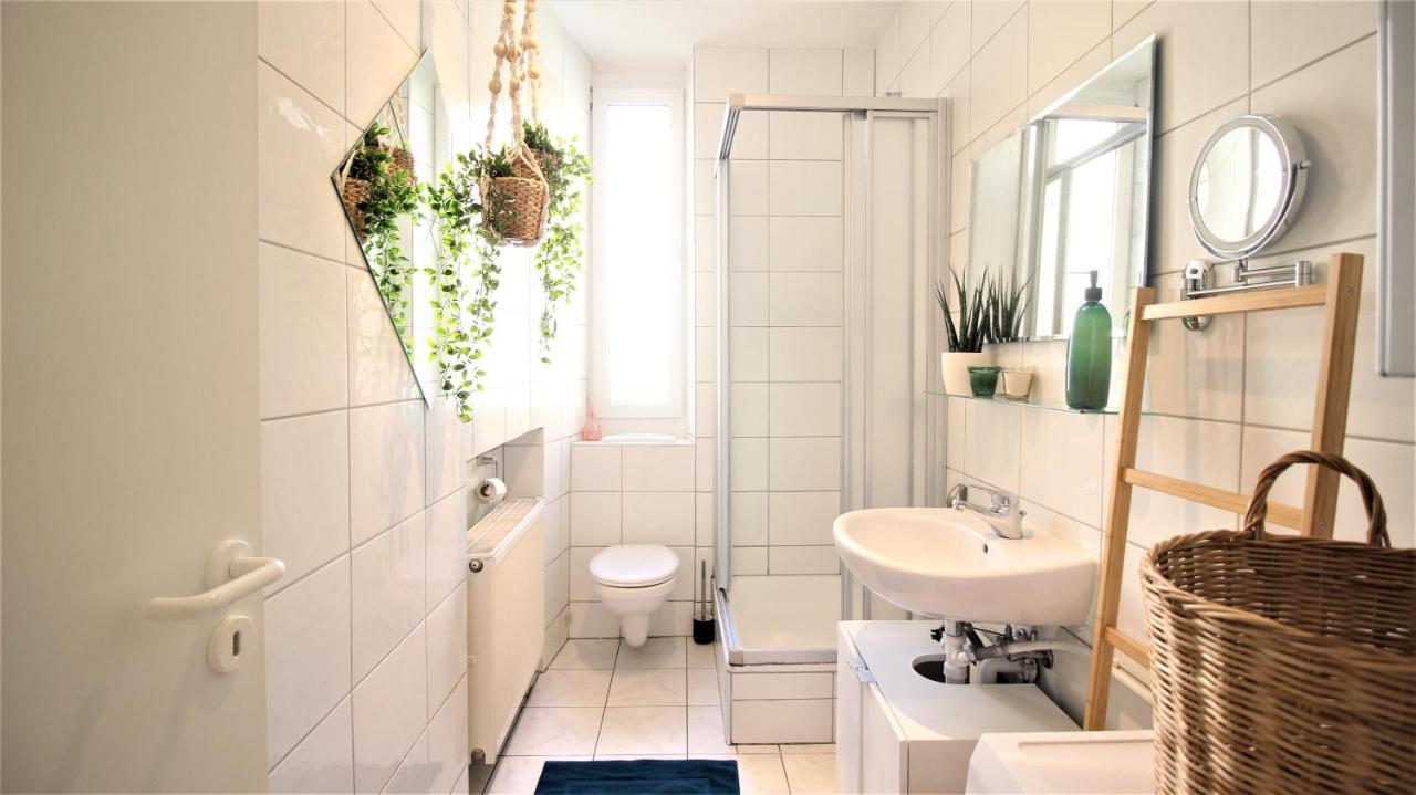 Homie Stay Schiestlstrasse - Moderne Altbauapartments, Nahe Stadtzentrum & Weinberge เวิร์ซบวร์ก ภายนอก รูปภาพ